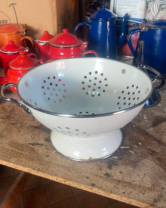 Colapasta vintage in ferro smaltato
