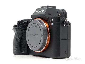 Sony a7S II + Zeiss 35mm + 50mm Macro