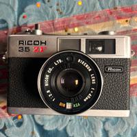 Macchina fotografica ricoh 35 zf