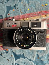 Macchina fotografica ricoh 35 zf
