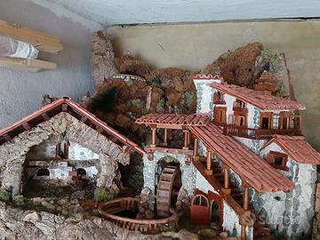 Presepe con luci e ruscello funzionanti