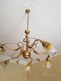 Lampadario fiori e foglie oro metallo ambrato