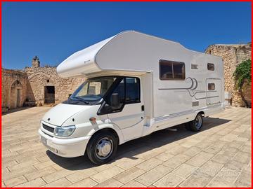 Ford Dueerre Dreams con aria condizionata cabina