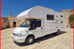 Ford Dueerre Dreams con aria condizionata cabina