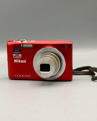 Fotocamera Nikon Coolpix S2700 Rossa + SD 4GB