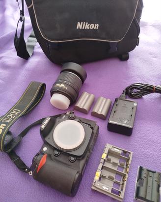 Nikon D200 corpo + accessori + ottica 