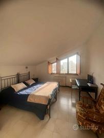 Mansarda arredata in zona centrale