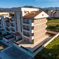 Palestrina: appartamento con box auto e cantina