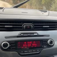 Stereo originale Alfa Giulietta con mascherina
