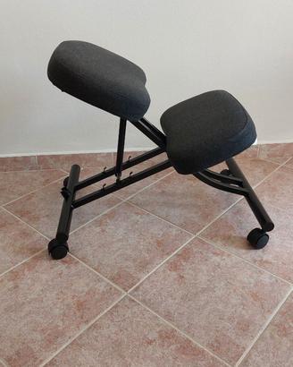 Sedia Ikea con appoggio per ginocchia come NUOVA