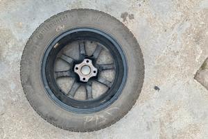 Cerchioni e gomme Clio