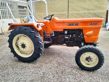 Trattore agricolo Fiat 480