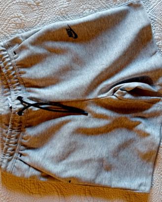 Pantaloncino Nike Tech 