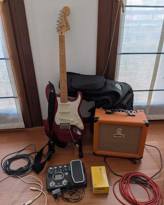 Chitarra Squier Stratocaster, amplificatore Orange