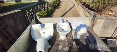 Set lavandino, water e bidet