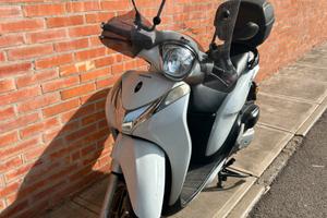 Honda SH Mode 125 – 2017 – 25.000 km – perfetto