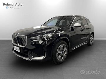 BMW iX1 edrive 20 X-Line