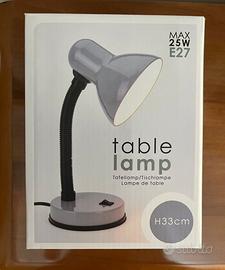 Lampada da tavolo nuova