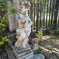 statuetta da giardino in cemento bianco