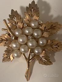 Spilla vintage TRIFARI firmata