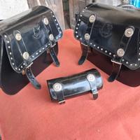  due  borse  in quoio  più barilotto per moto