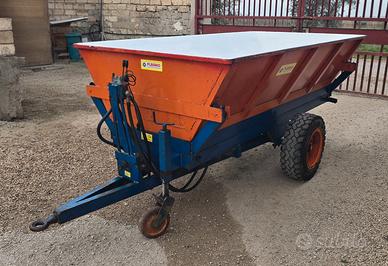 Trattore Carrello Vendemmia Fuiano