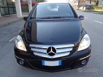 MERCEDES-BENZ B 180 CDI Executive