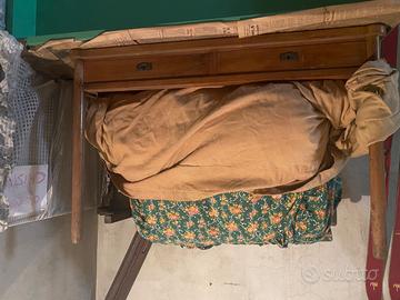 Scrivania tavolo con cassetti stile liberty