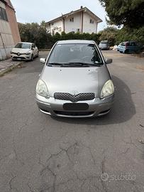 Toyota Yaris 1.0i 16V cat 5 porte Expo