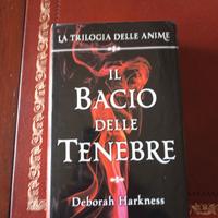 Deborah harkness il bacio delle tenebre