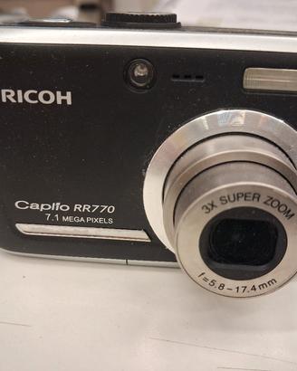 macchina Fotografica digitale ricoh rr770
