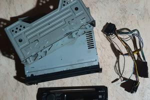 Autoradio  Sony modello CDX-GT31U 