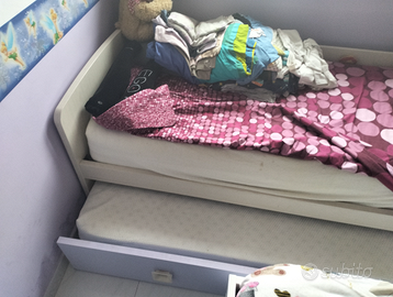 Lettino da cameretta