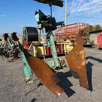 Aratro monovomere Lago voltaorecchio idraulico