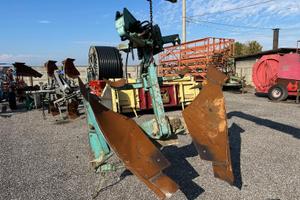 Aratro monovomere Lago voltaorecchio idraulico