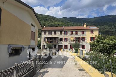 Villa di 140 m² con 3 locali e box auto a Cison di