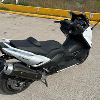 Yamaha T-max 530 2015