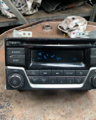 STEREO ORIGINALE NISSAN JUKE ANNO:2015