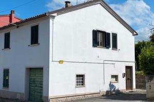 Abitazione indipendente a 5 minuti da Jesi