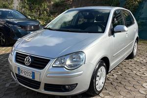 Volkswagen Polo 1.2/70CV 12V 5p. Trendline