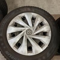 4 ruote con cerchi in ferro Volkswagen