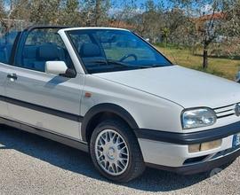 Volkswagen Golf Cabriolet 1.6 cat Movie