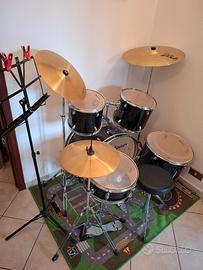 percussioni, batteria, piatti , grancassa