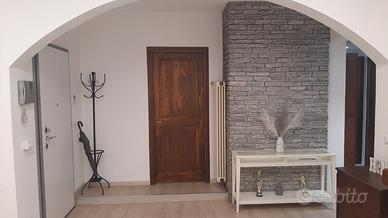 Trilocale ristrutturato arredato