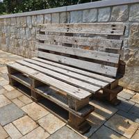 2 panche in legno-pallet