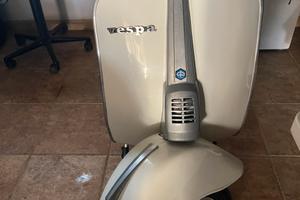 Piaggio vespa special