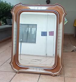 Specchio con cornice