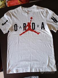 t shirt Jordan taglia XS