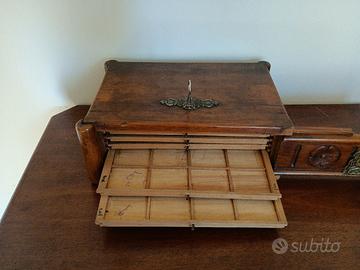 Cassaforte per francobolli antica