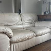 Divano due posti in pelle